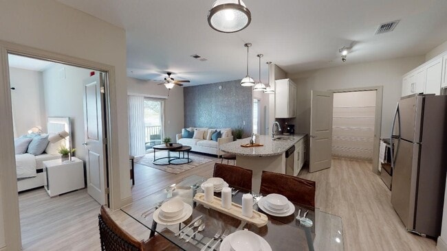 Building Photo - The Hamilton at Lakeside Rental