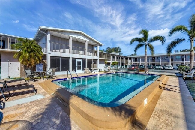 Photo - 3101 Bee Ridge Rd Condo Unit 118