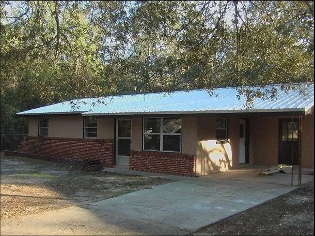Photo - 277 Grandview Ave