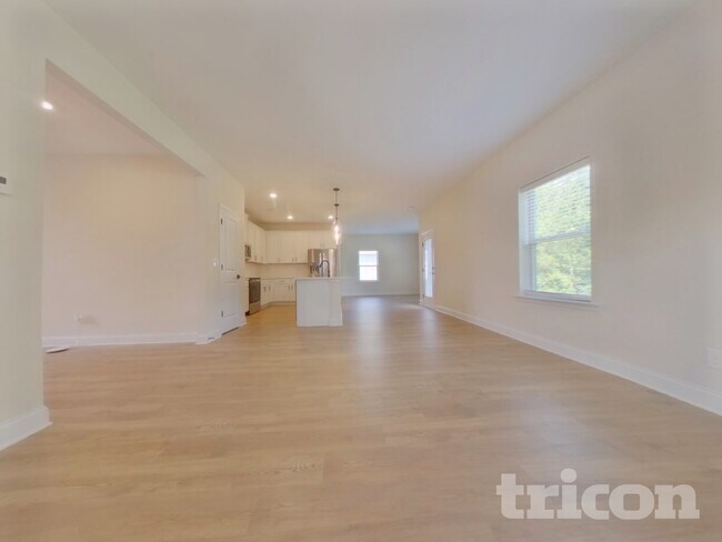 446 Cantrell Dr