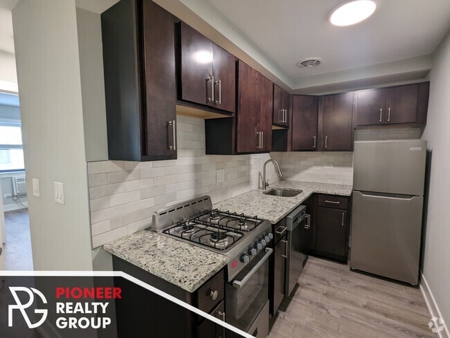 Building Photo - 417 W Barry Ave Unit 4 Rental
