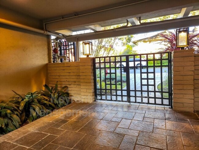 Photo - 460 Lassen St