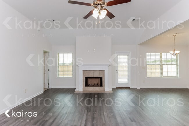 Photo - 6637 Triston Way