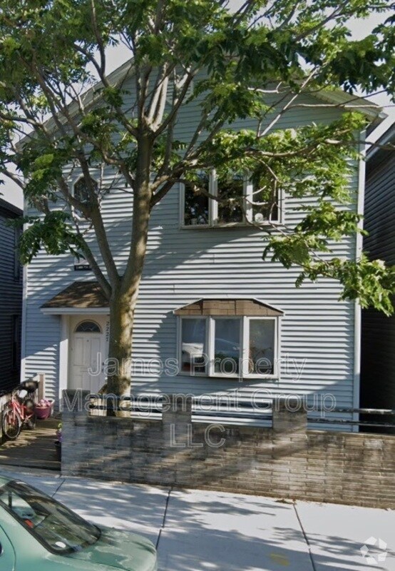 Rentals near Damen Station (Pink Line) Page 4