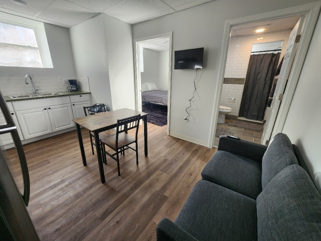 Photo - 151 S Main St Unidad B6