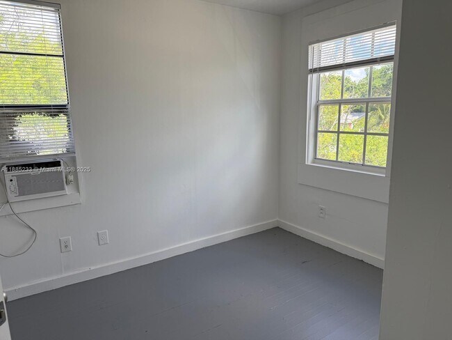 Photo - 632 42nd St Unit B