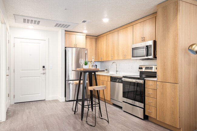 Skyhouse Apartments