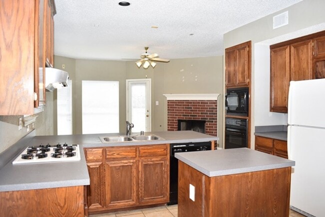 Photo - 4712 Birchbend Ln