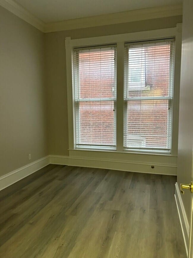 Photo - 200 E 9th St Unit 4