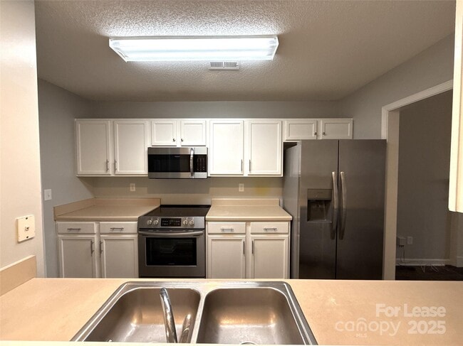 Photo - 6018 Patric Alan Ct