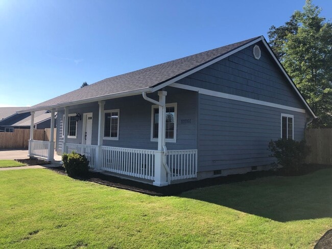 Photo - Updated 3 bedroom 2 bath house in Veneta!