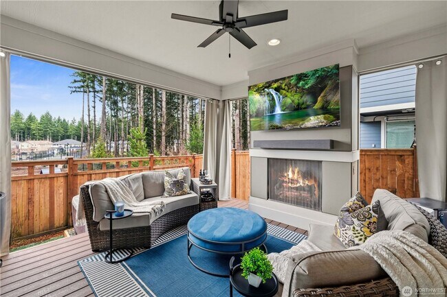 Photo - Stunning Modern Home in Black Diamond