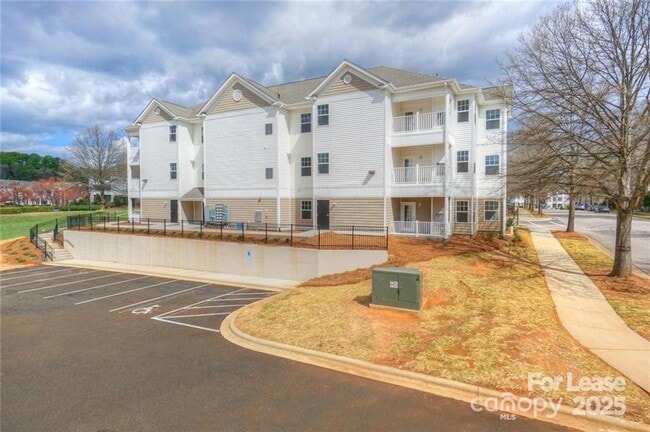 Photo - 17905 Delmas Dr Unit 101
