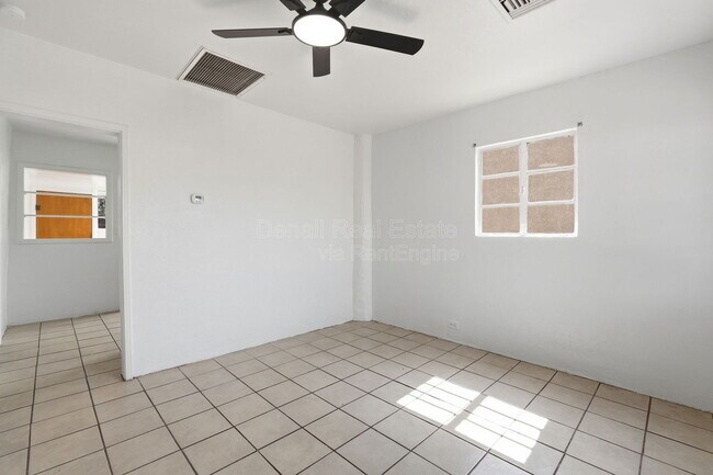 Photo - 1432 N Columbus Blvd