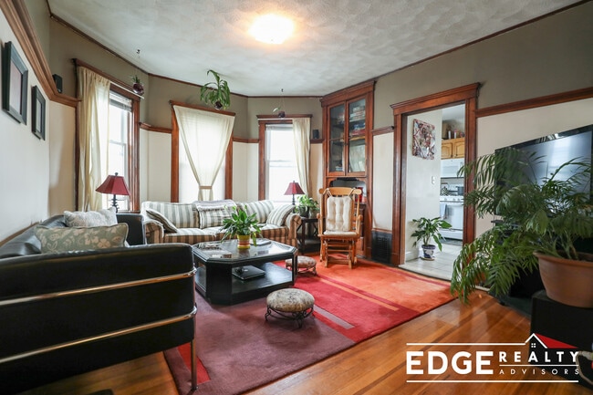 Photo - 62 Tremont St Unit 3
