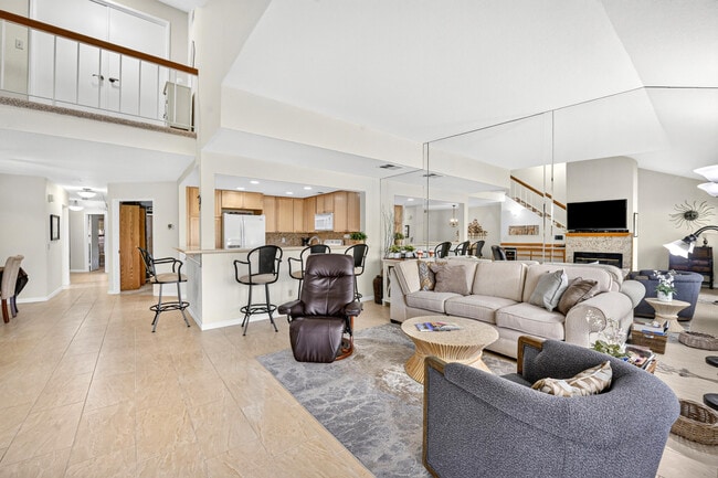 Photo - 41385 Woodhaven Dr W