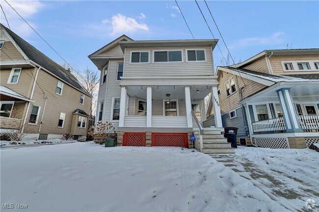 Building Photo - 1290 Hall Ave Unit UP Rental