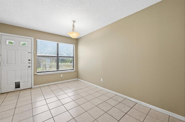 Photo - 8011 Lazy Ln