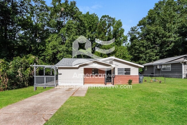 Building Photo - 2203 13th Ave