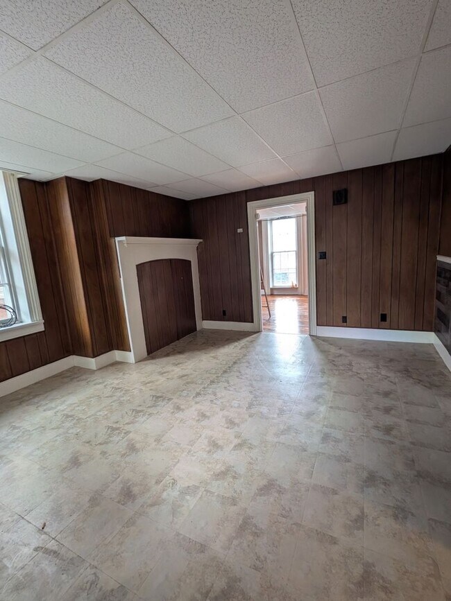 117 Main St