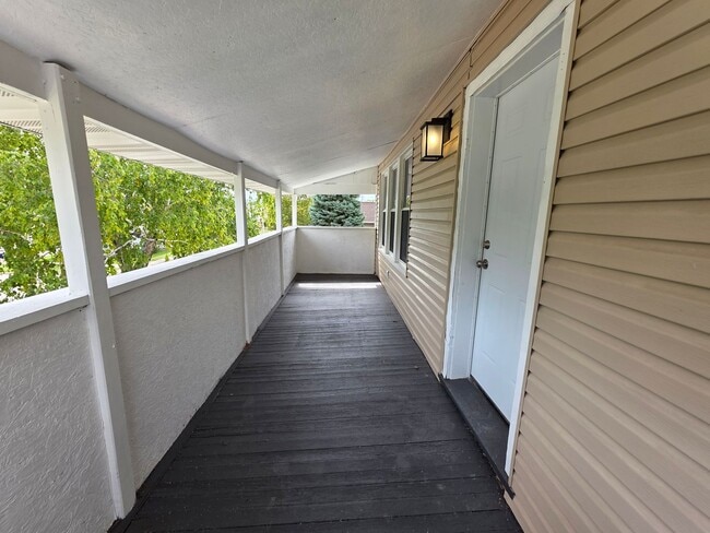Photo - Shipyard Maple At 5th Unit 846 S Maple Ave (Upper)
