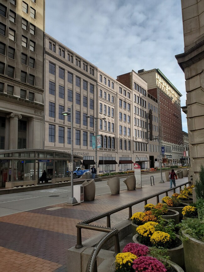 Euclid Grand Apartments For Rent in Cleveland, OH