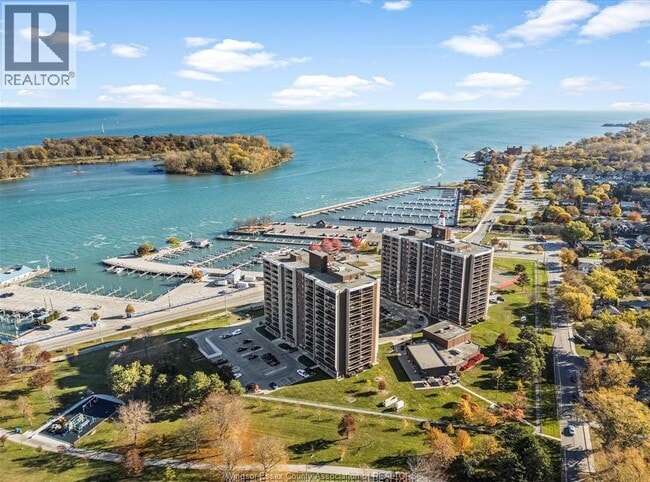 Photo - 9099 Riverside Dr E Unité W401