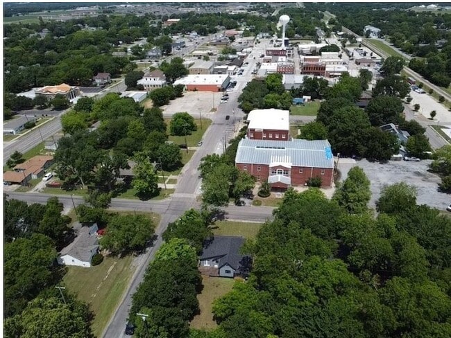 Photo - 223 E Shreveport St