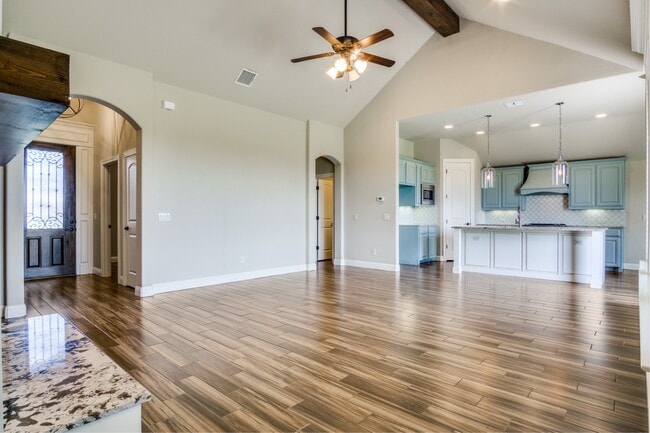 Photo - 302 Oar Wood Dr