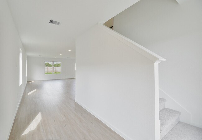 Photo - 18546 Cepagatti Dr