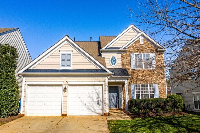 Building Photo - Beautiful 4 Bedroom Home in the vibrant city of Raleigh!