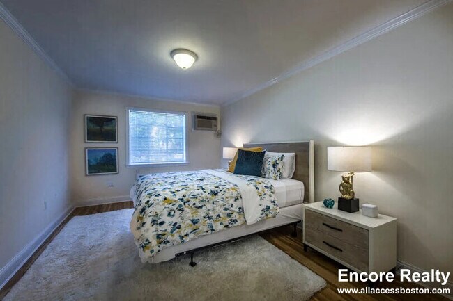 Photo - 75 Saint Paul St