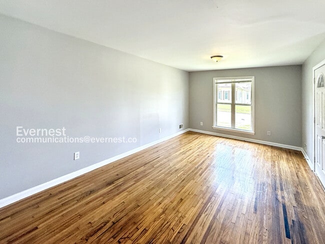 Photo - 8047 2nd Ave S