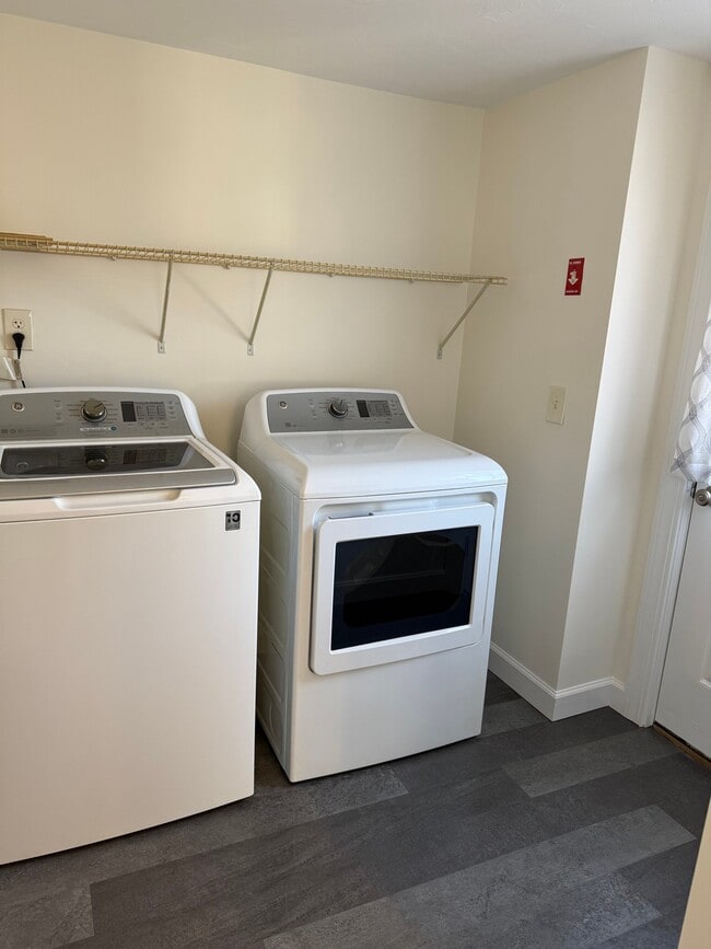 Photo - 0 School St Unidad Apt 1