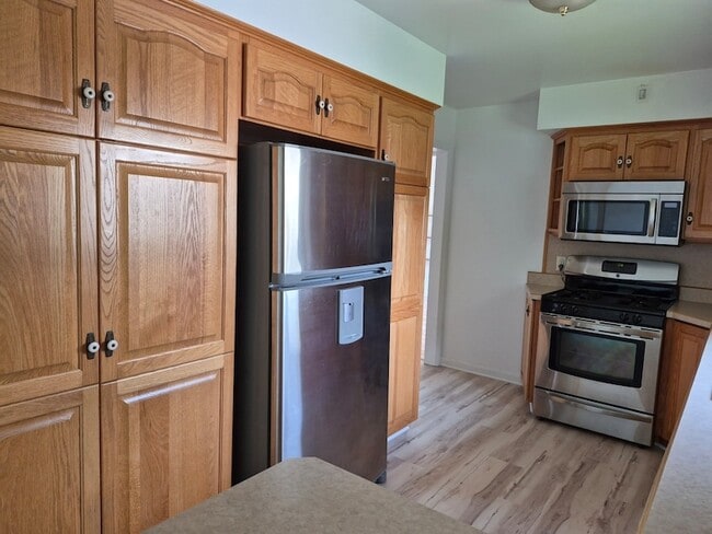 Photo - 403 Oak St