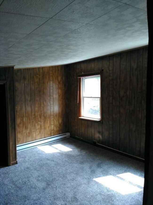 Photo - 966 S Centre St
