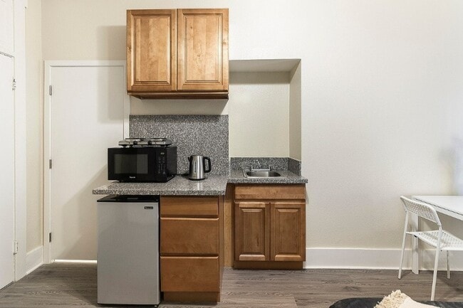 Portside Studio Apartments