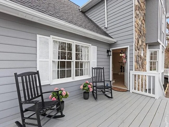Photo - 1811 Chantilly Ct