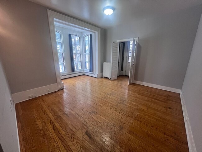 Photo - Heritage Hill 2 Bedroom - Heat included! Unidad 17 College Ave NE