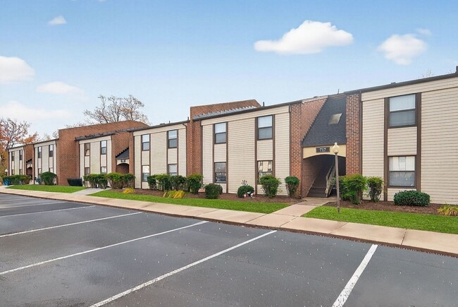 8-web-or-mls-700-moraine-ct