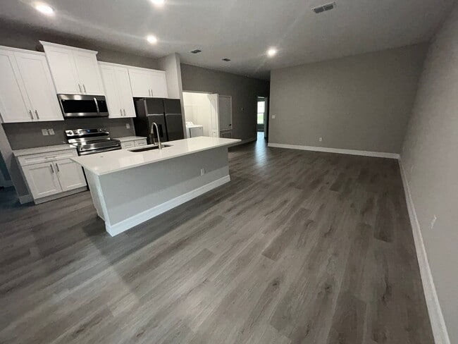 Photo - Gorgeous Three Bedroom, Two Bath Home is only $1695!!!