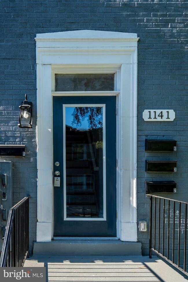 Photo - 1141 Owen Pl NE