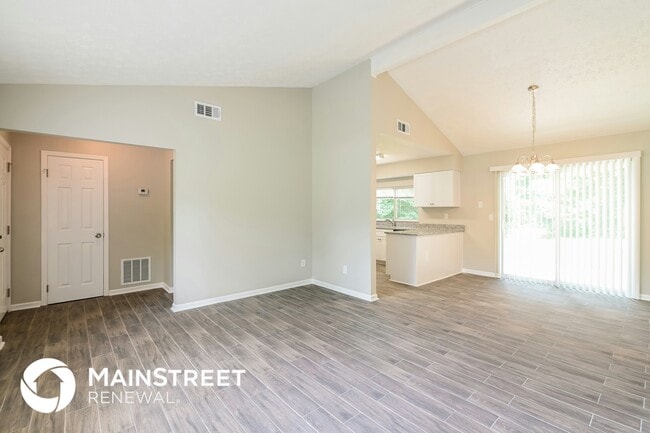 Photo - 3865 Scarsborough Dr SW