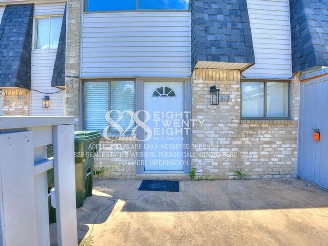 Photo - *AVAILABLE NOW!* Spacious 3 Bed/2.5 Bath Condo in East Norman!