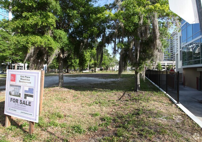 Photo - Camden Lake Eola
