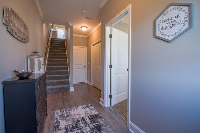 Photo - 169 Dundee Dr