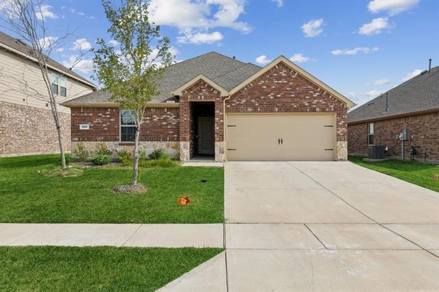 Building Photo - 909 Emerald Gate Dr Rental
