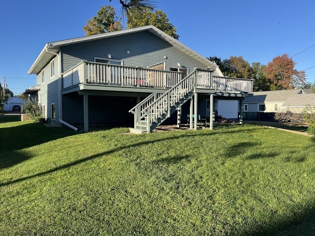 Photo - 113 Edwards St