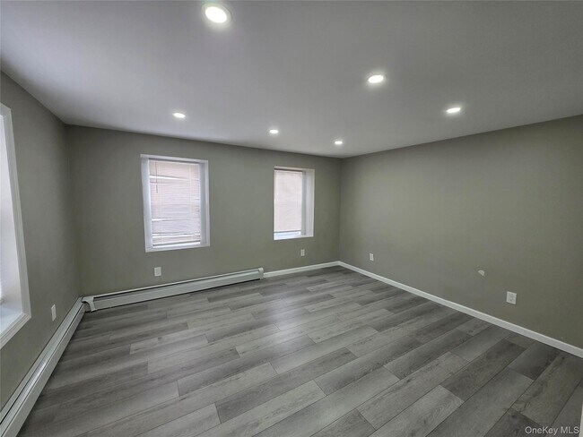 Photo - 269 Willis Ave Unit North