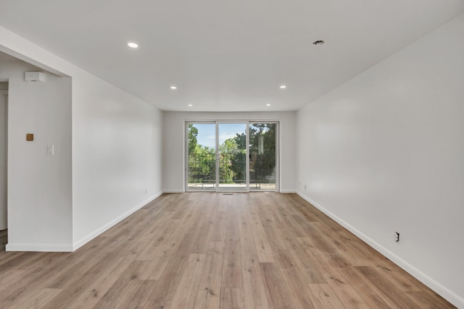 Photo - 673 E 6th Ave Unit 5